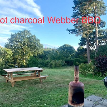 Mid-Wales Farmhouse, Swimming Pool, Tranquil Countryside Views, Sleeps 14 Meifod ภายนอก รูปภาพ