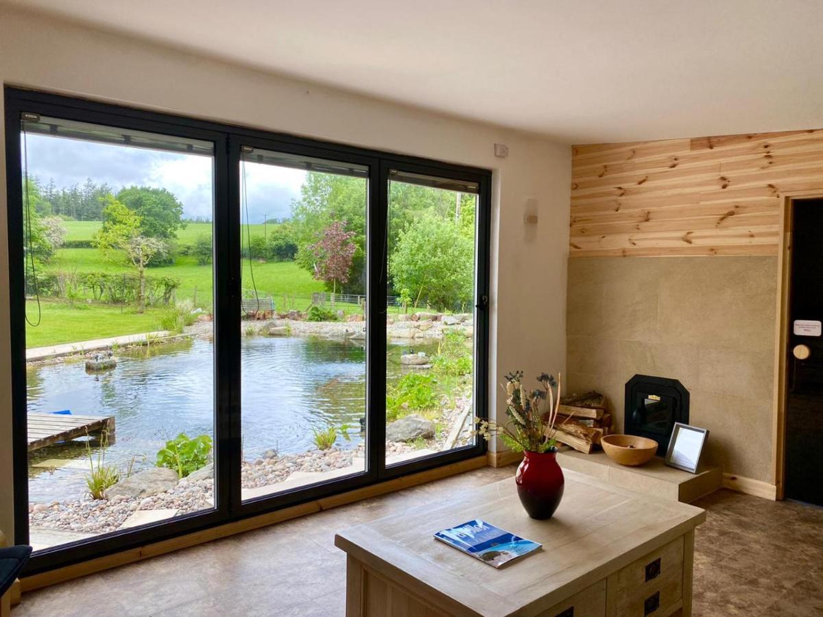Mid-Wales Farmhouse, Swimming Pool, Tranquil Countryside Views, Sleeps 14 Meifod ภายนอก รูปภาพ