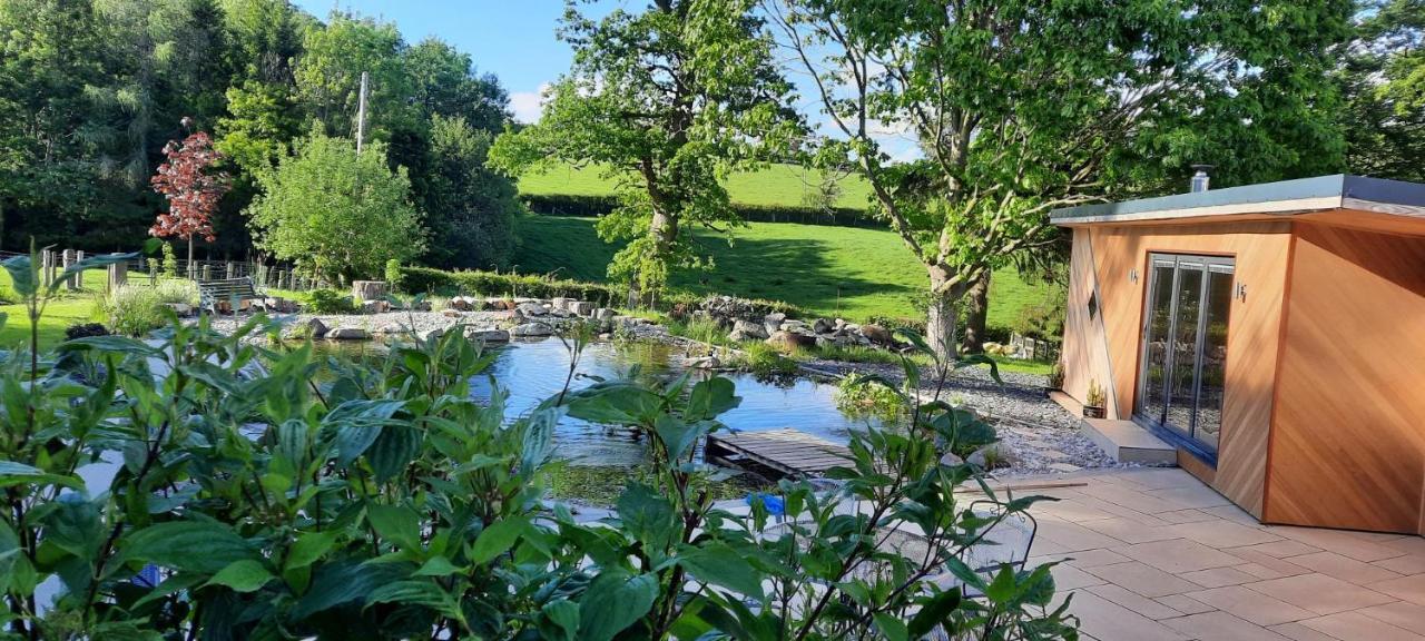 Mid-Wales Farmhouse, Swimming Pool, Tranquil Countryside Views, Sleeps 14 Meifod ภายนอก รูปภาพ