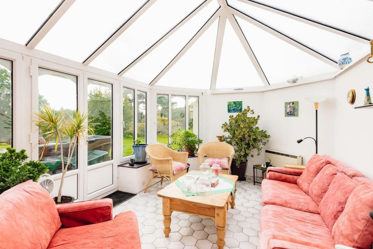 Mid-Wales Farmhouse, Swimming Pool, Tranquil Countryside Views, Sleeps 14 Meifod ภายนอก รูปภาพ